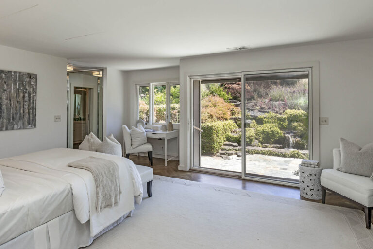Bedroom (6)